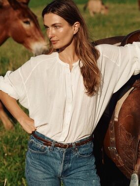 Doen Cream Button-Front Peasant Blouse